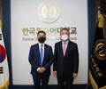 오트곤바트 몽골 글로벌리더십 대학교 총장, 한국외대 방문 대표 이미지